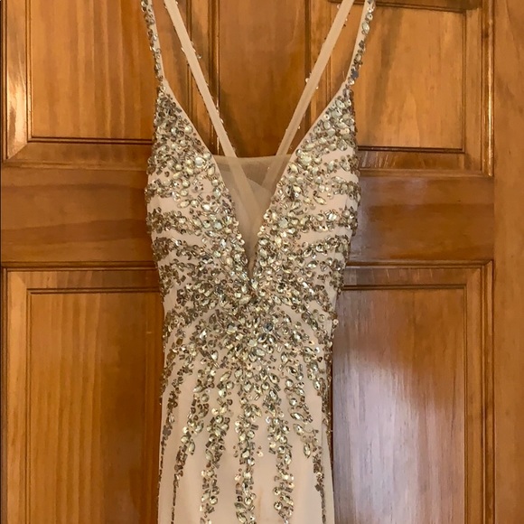 Gorgeous Prom Dress - Picture 2 of 3